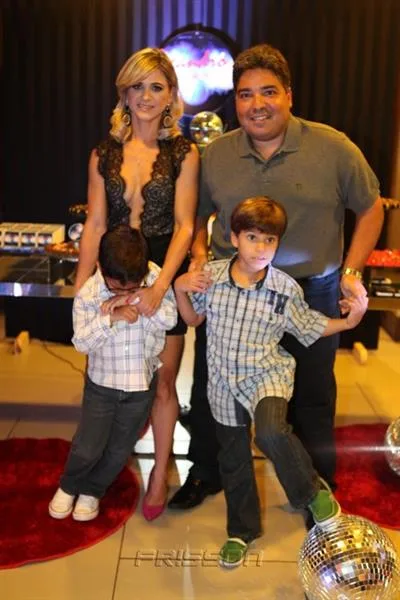 Aline, Leandro, Pedro e Gabriel Vasques