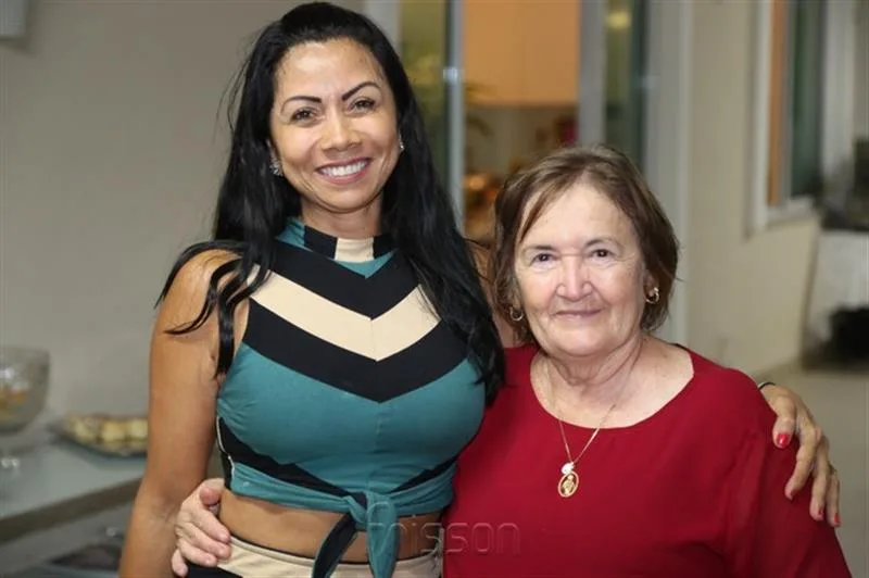 Ana Costa e Celia Bezerra