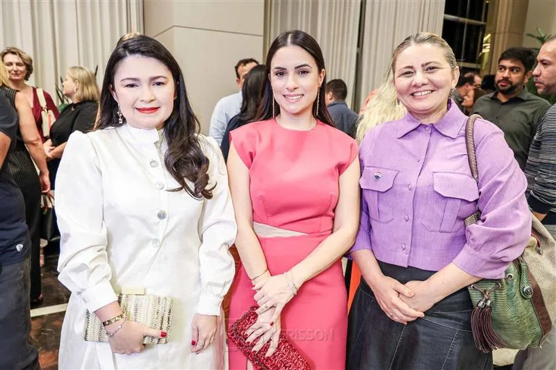 Darla Lopes, Gabriela Castelo Branco e Renata Lino