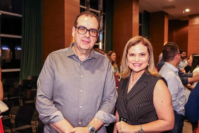 Delano Macedo e Mirian Saraiva