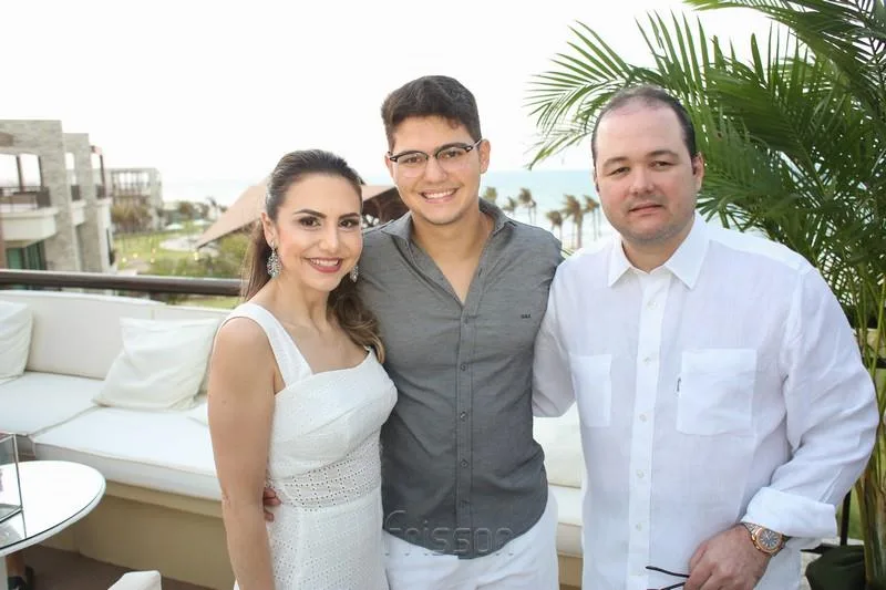 Adriana, Otavinho e Otávio Queiroz