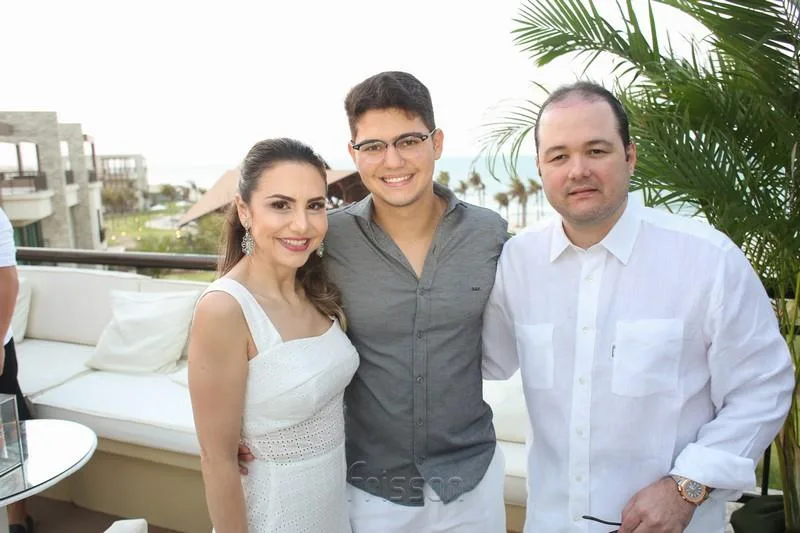 Adriana, Otavinho e Otávio Queiroz