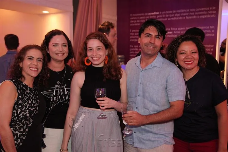 Andrea Soares, Marilia Bezerra, Noelia Abreu, Gustavo Costa e Clessia Silva