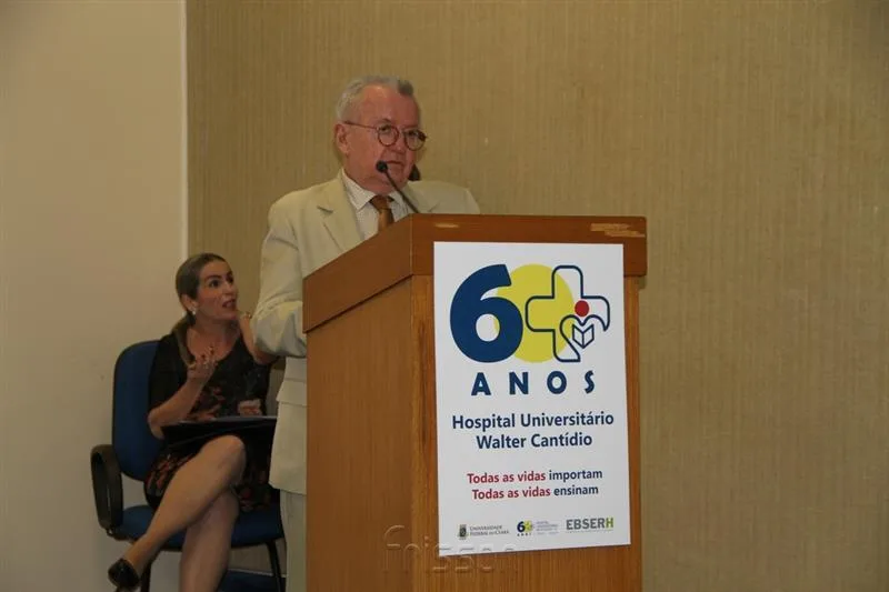 60 anos HUWC