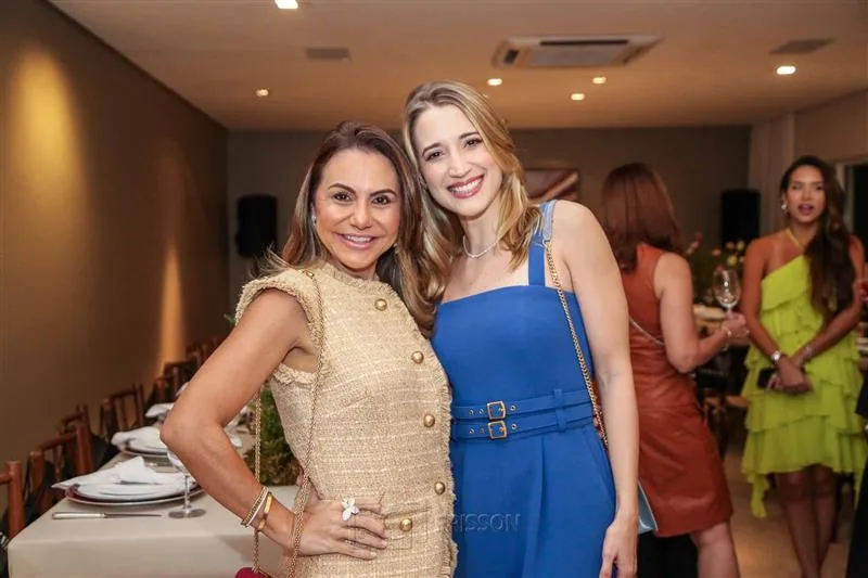 Adriana Queiroz e Pietra Pinheiro