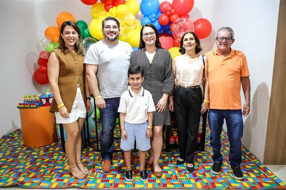 Danielle Guimarães, Guilherme e Emanuela Guimarães, Joshua Ribeiro, Mazé e Assis Guimarães