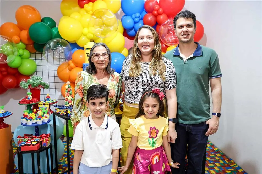 Olga Campos, Joshua Ribeiro, Aline, Lis e Alexandre Holanda