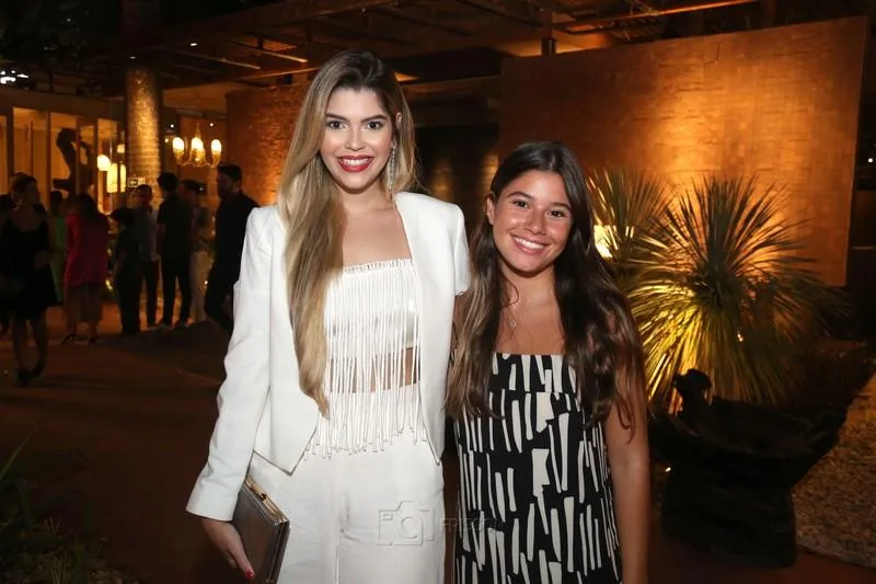 Amanda Lyra e Júlia Benevides