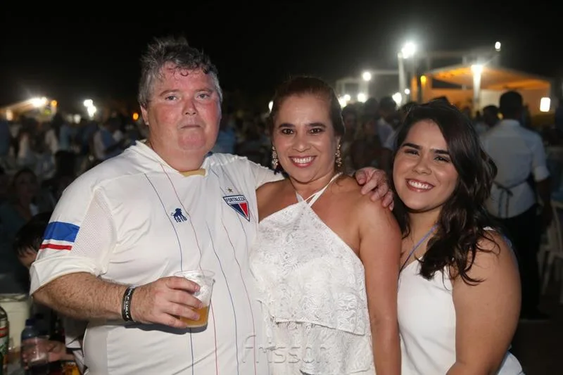 Armando Júnior, Márcia Feitosa e Mariana Gleuma