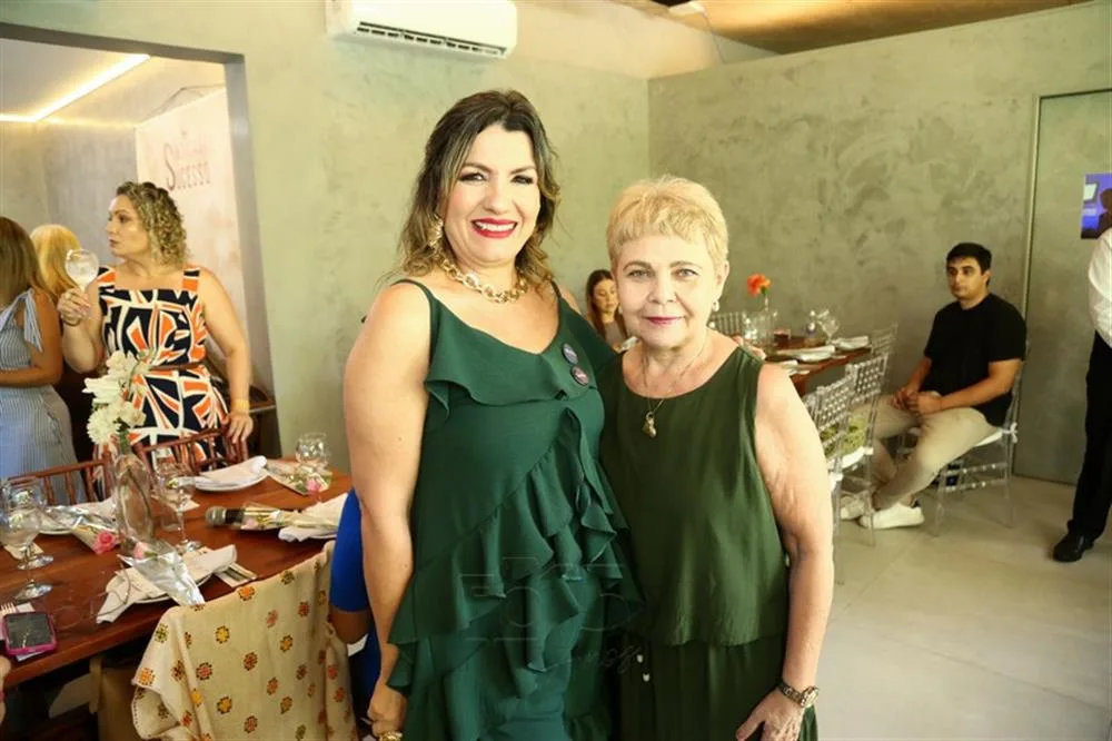 Claudinha Sales e Altina Dantas