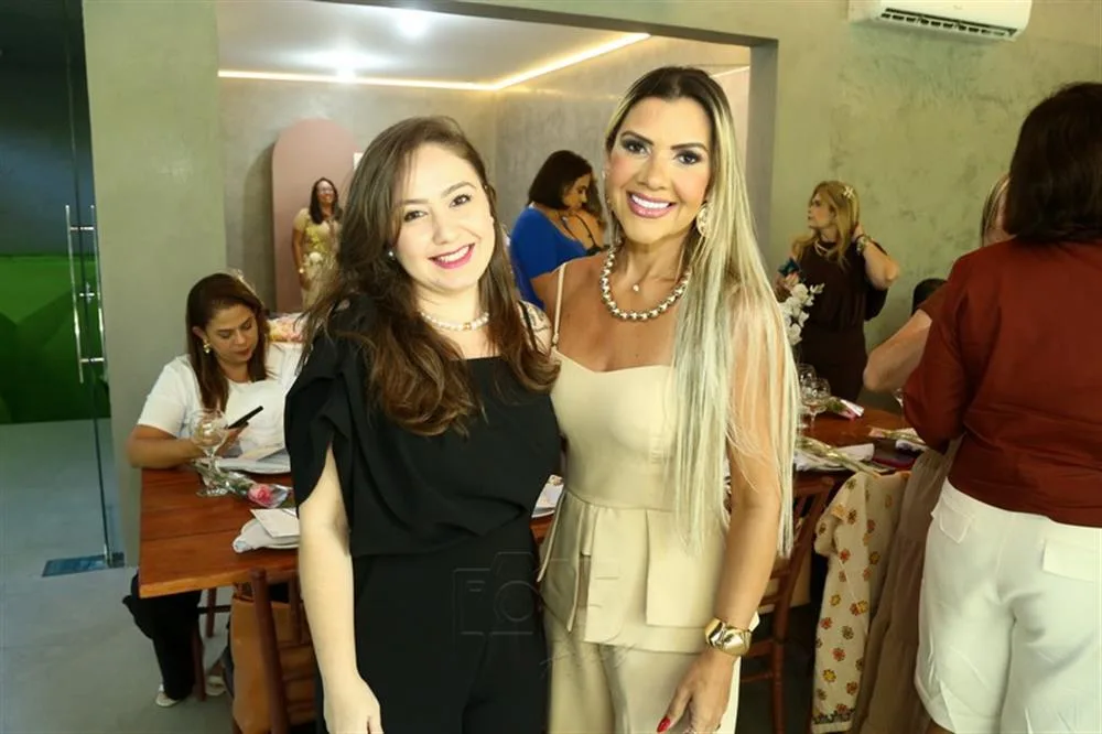 Kylvia Falcão e Jeanny Costa