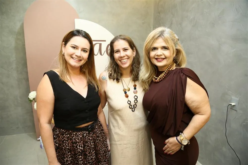 Luana Nobre, Nicole Bittencourt e Rose Perote