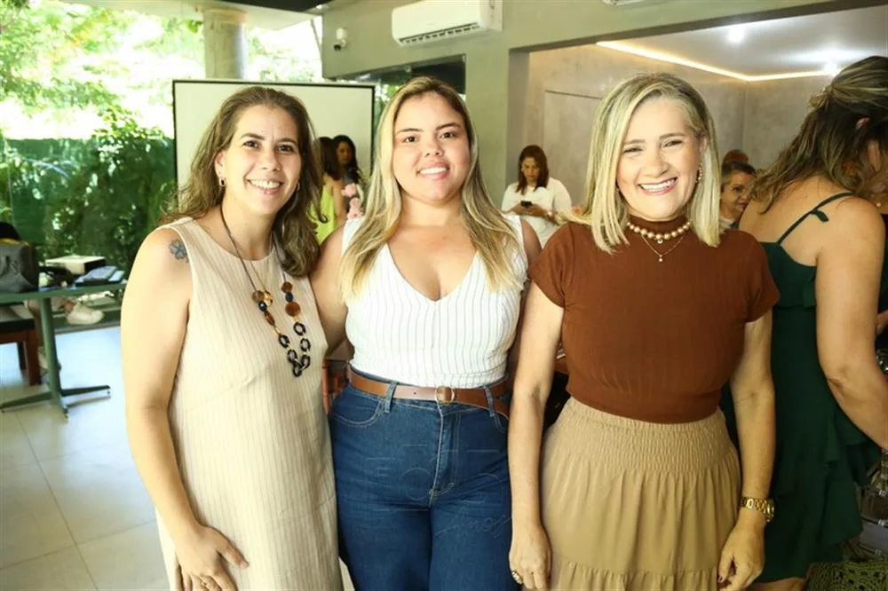 Nicole Bittencourt, Renata Karen e Diva Firmino