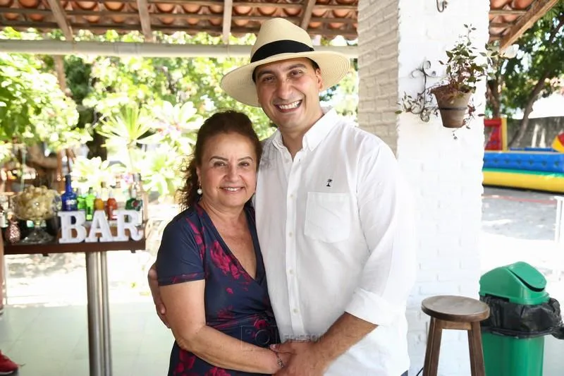 Ana Maria e Iuri Aragão