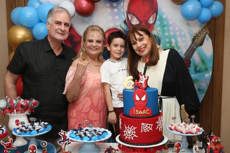 Arthur, Excelsa, Isaac Costa Lima e Eliane Hissa