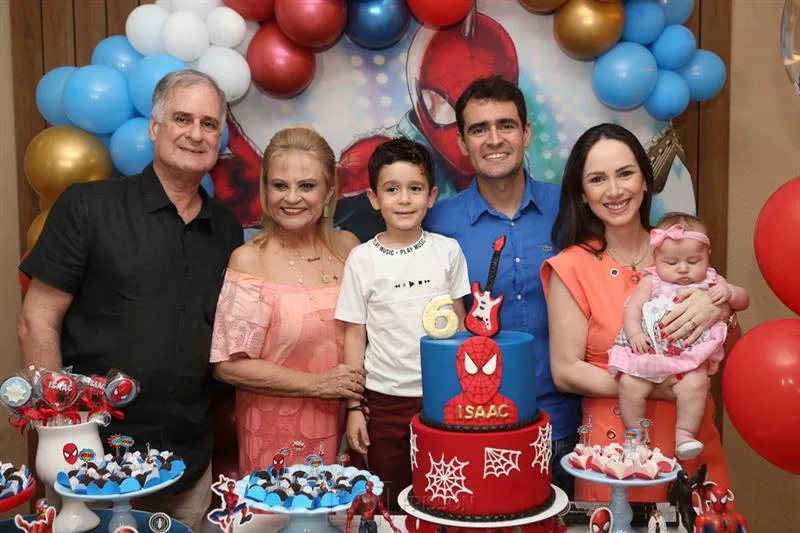 Arthur, Excelsa, Isaac, Arthur Costa Lima e Isabela e Mariana Furlan