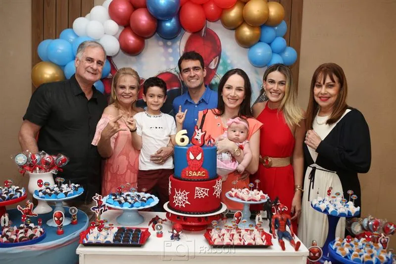 Arthur, Excelsa, Isaac, Arthur Costa Lima e Isabela, Mariana Furlan, Juliana e Eliane Hissa