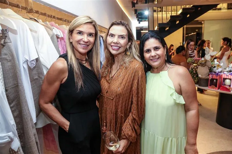 Adriana Costa, Andrea Saldanha e Renata Brigido