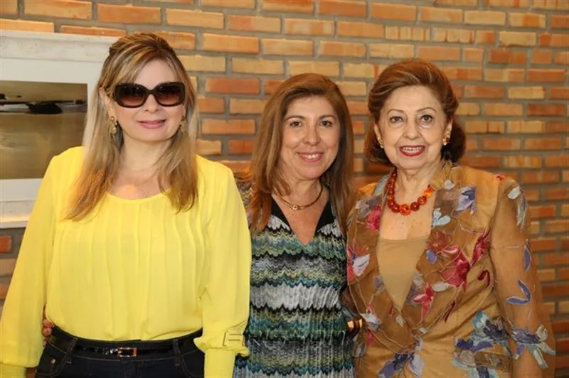 Ana Lúcia Pierre, Karminha Barreto e Lúcia Pierre