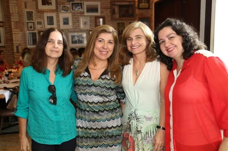 Ana Maria Pierre, Karminha Barreto, Lúcia Helena e Eugênia Pierre
