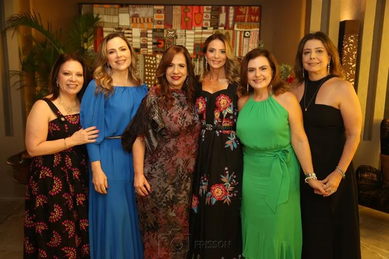 Ana Zelia Gadelha, Suyane Teixeira, Martinha Assunção, Michelle Aragão, Roberta Ary e Claudia Gradvohl