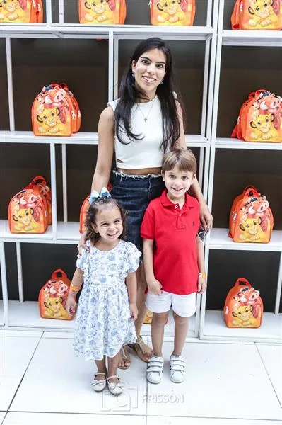Alessandra, Sara e Eduardo Rolim