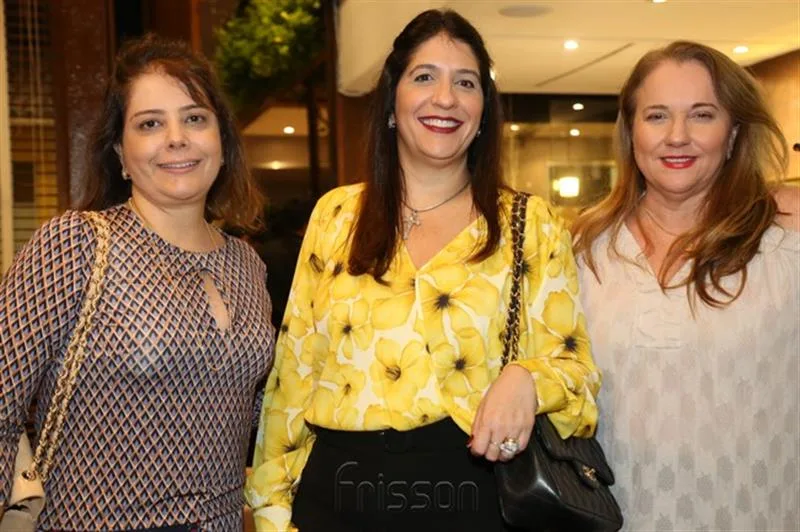 Claudia Gradvohl, Elisa Oliveira e Luiziane Cavalcante