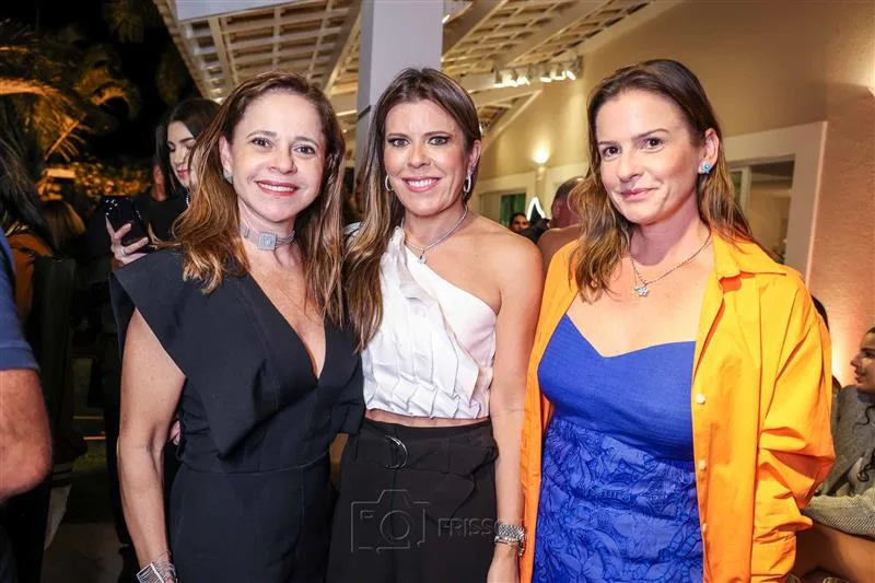 Claudiane Borges, Marina Albuquerque e Ellen Tigre