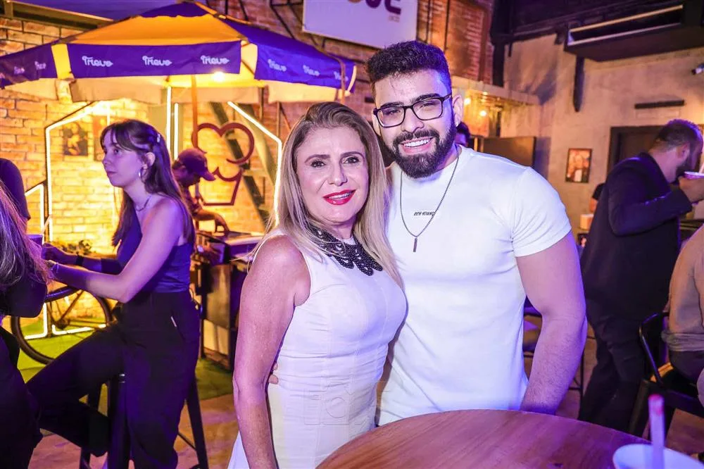 Adelia Albuquerque e Junior Bezerra