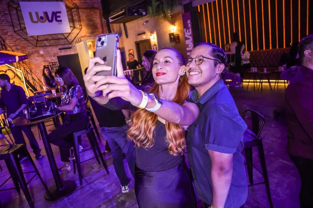 Fernanda Monthasrlys e Nathan Almeida