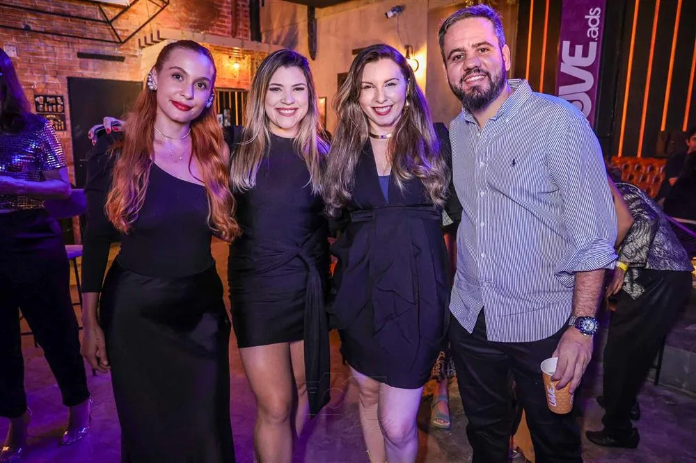 Fernanda Monthasrlys, Fernanda Rabello, Livia Rego e Vitor Ribeiro