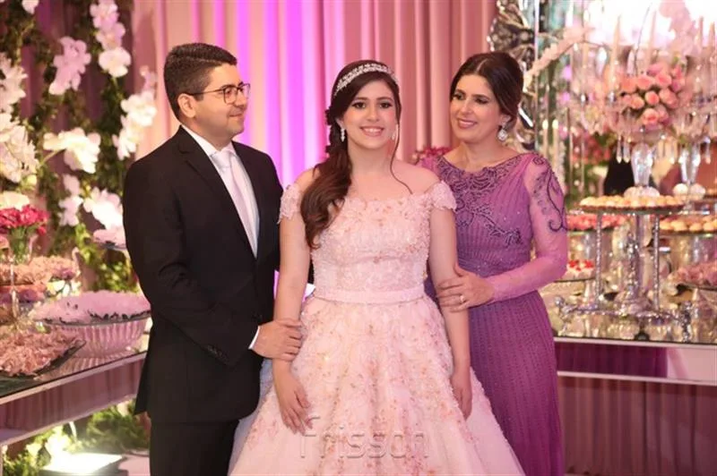 Mazine, Camila e Erika Freire