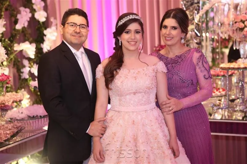Mazine, Camila e Erika Freire