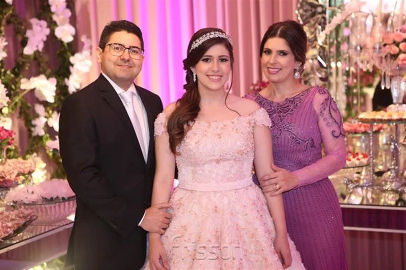 Mazine, Camila e Erika Freire