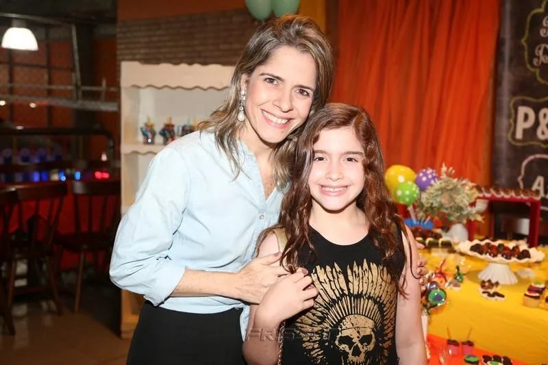 Carla e Maria Eduarda Nogueira