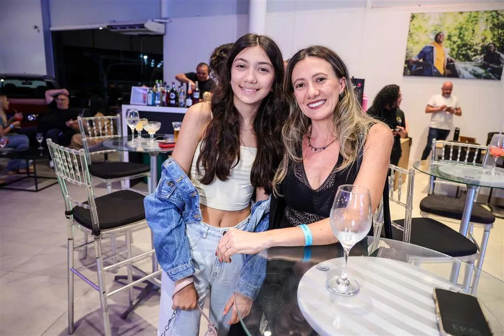 Elis e Socorro Bezerra