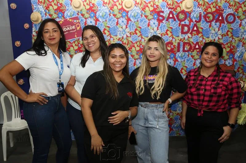 Cristina Silva, Gabriella Freire, Juliana, Kezia Ferreira e Lilia Sousa