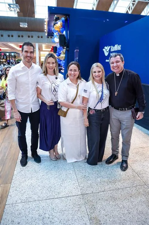Flavio, Gaída Furtado, Mayara Silva, Rosângela Dias e Padre Vanderlúcio Souza
