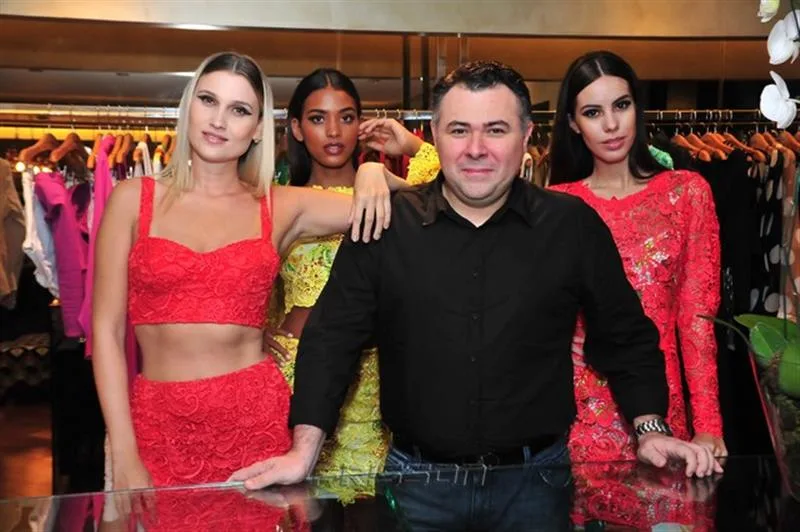 Anaiza Ferreira, Cynthia Mendes e Ariane Miranda e André Monte