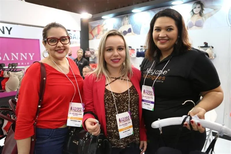 Kassandra Lima, Alexa Lemos e Marcia Guimarães