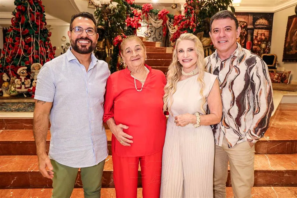Adan Vieira, Alaide Carvalho, Rosangela Dias e Alan Carvalho
