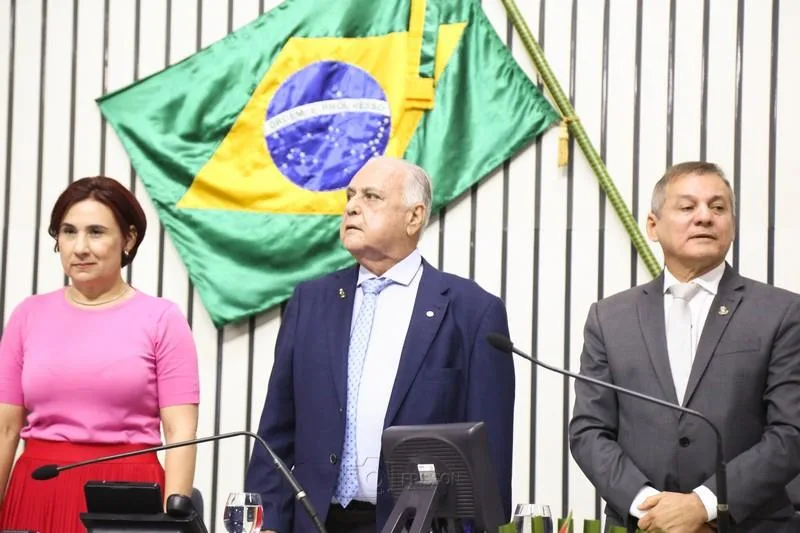 Emília e Roberto Pessoa e Firmo Camurça