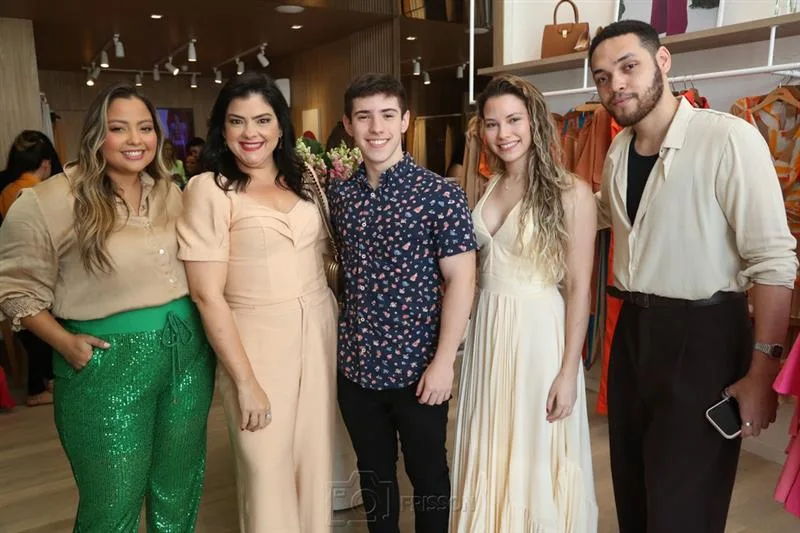 Licia Melo, Viviane Almada, Leticia Farias, Guilherme Moitas e Felipe Sousa