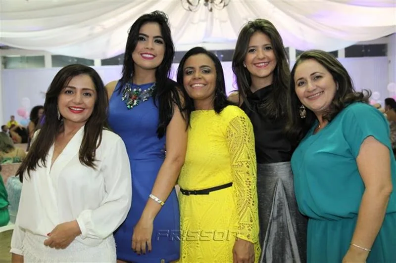 Ana Cláudia Albuquerque, Roberta Fiúza, Rivânia Soares, Raquel e Kilvia Albuquerque