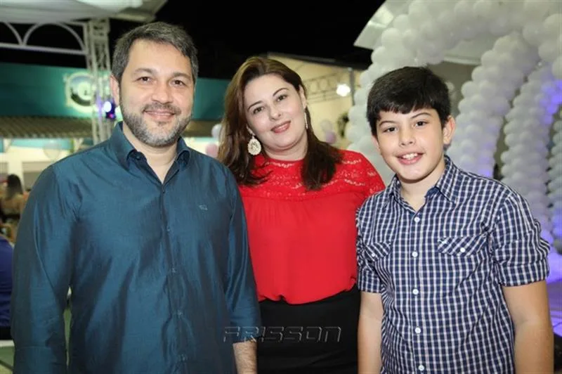André, Elane e Enzo Parente