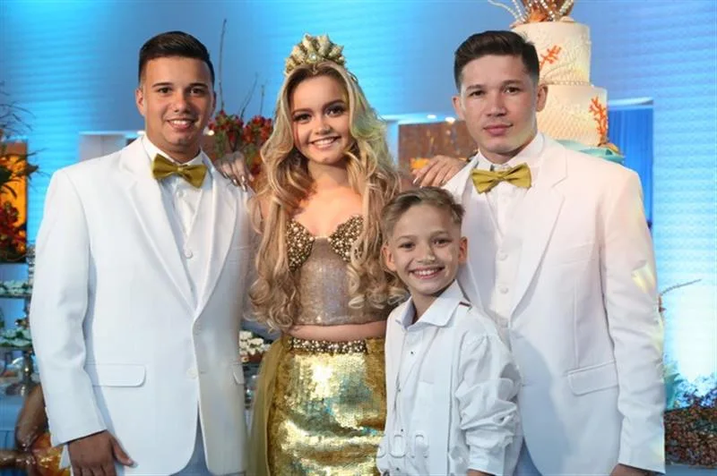 Arthur, Sarah, João Pedro e Leandro Oliveira