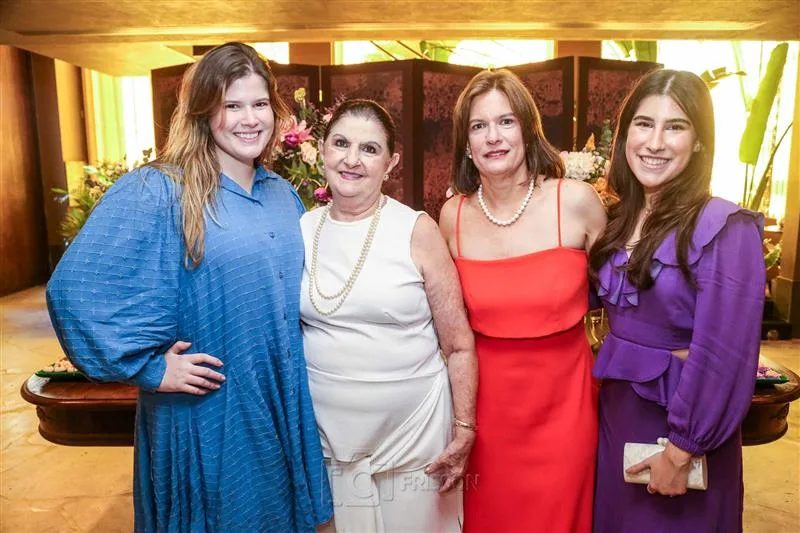 Ana Maria, Vera, Luciana e Vera Bezerra