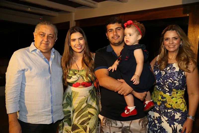 Adriano Pinto, Suzana Geleilate, João Vitor, Maria Victoria e Tais Pinto