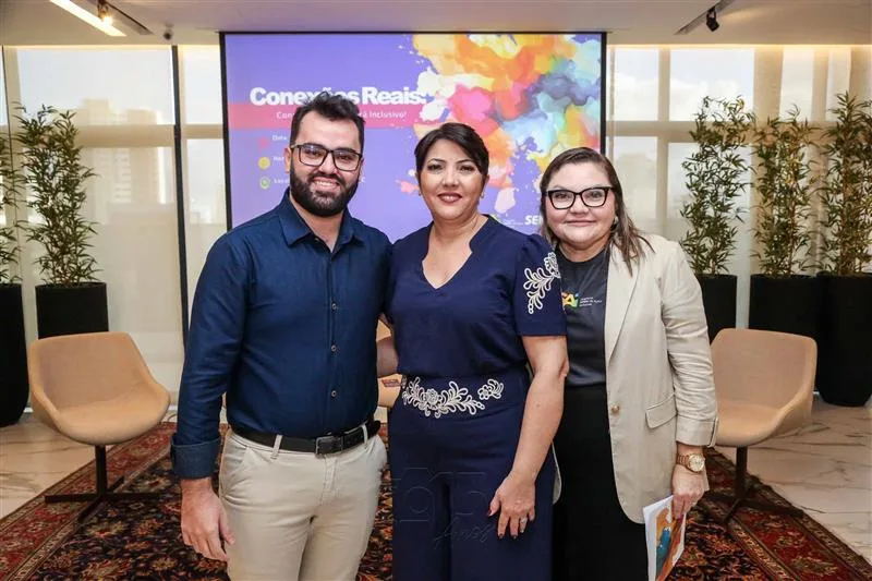 Anderson Martins, Sônia Parente e Regia Sousa