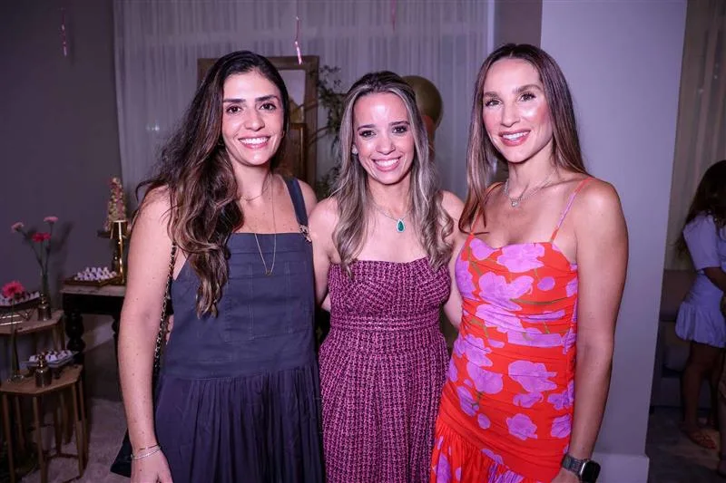 Ana Tereza, Rafa Benevides e Marcela Carvalho
